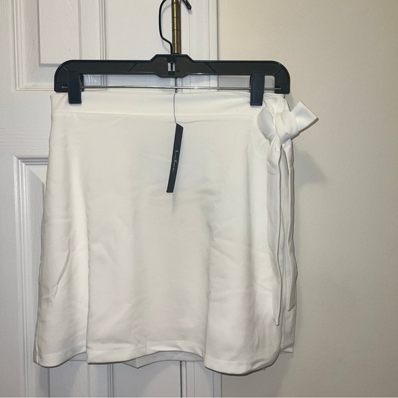 Lulus Ivory Skirt Size Small (D12) - Picture 1 of 5